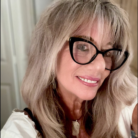 Meet your Posher, Laverne - Picture 1 of 1